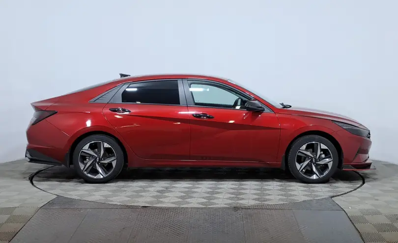 Hyundai Elantra 2023 года за 7 990 000 тг. в Астана фото 4