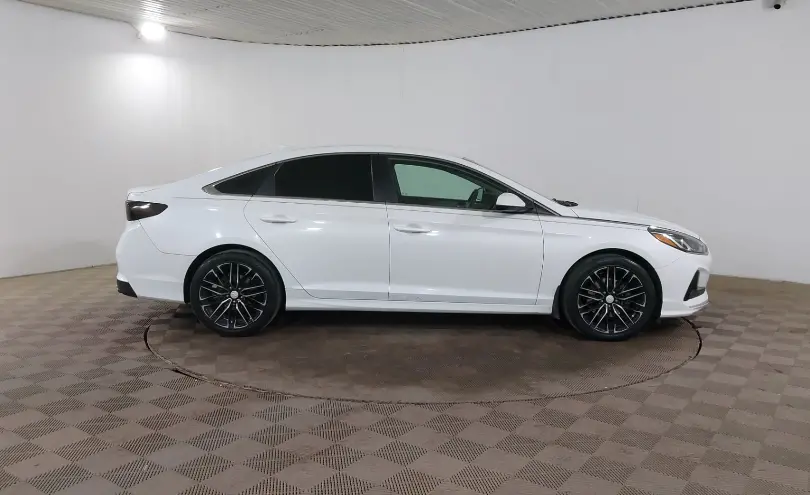 Hyundai Sonata 2018 года за 7 560 000 тг. в Шымкент фото 4