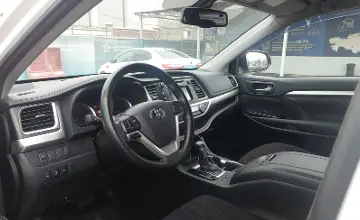 Toyota Highlander 2018 года за 19 590 000 тг. в Шымкент фото 5
