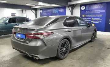 Toyota Camry 2020 года за 12 290 000 тг. в Астана фото 3