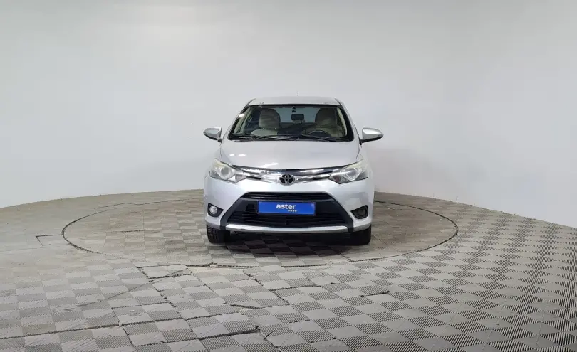 Toyota Yaris 2013 года за 3 490 000 тг. в Алматы фото 2