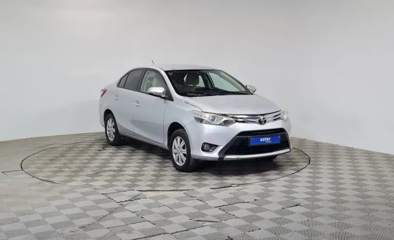 Toyota Yaris 2013 года за 3 490 000 тг. в Алматы фото 3