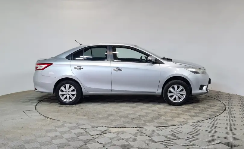Toyota Yaris 2013 года за 3 490 000 тг. в Алматы фото 4