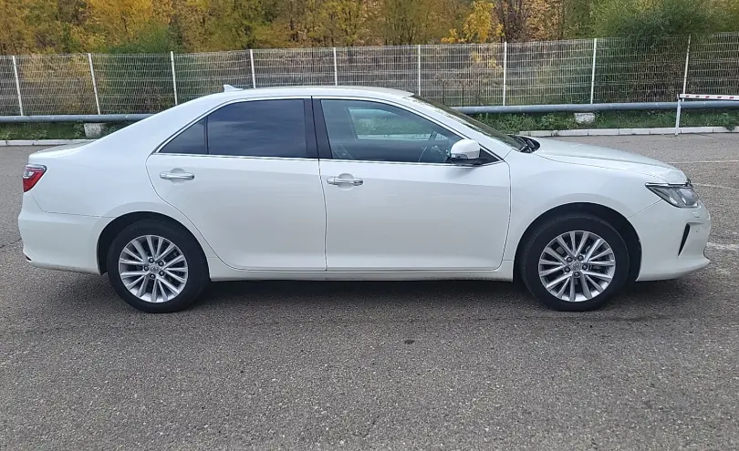 Toyota Camry 2015 года за 7 890 000 тг. в Астана фото 4