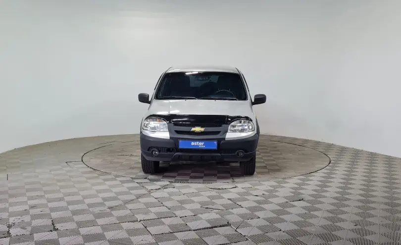 Chevrolet Niva 2014 года за 1 990 000 тг. в Алматы фото 2