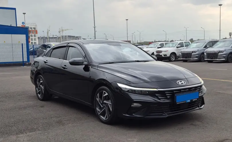 Hyundai Elantra 2023 года за 8 190 000 тг. в Алматы фото 3