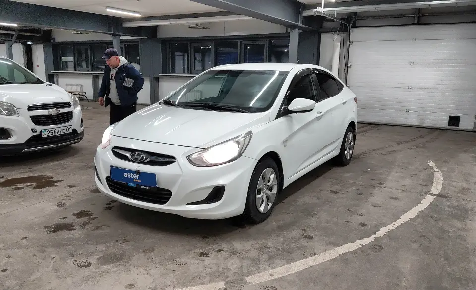 2012 Hyundai Accent
