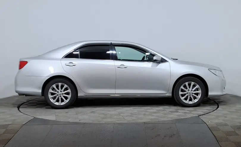Toyota Camry 2012 года за 9 730 000 тг. в Астана фото 4