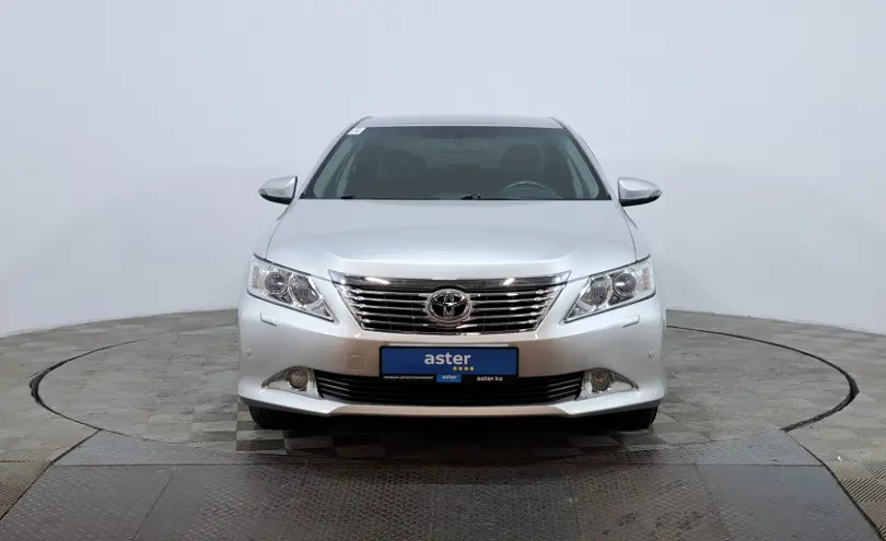 Toyota Camry 2012 года за 9 730 000 тг. в Астана фото 2