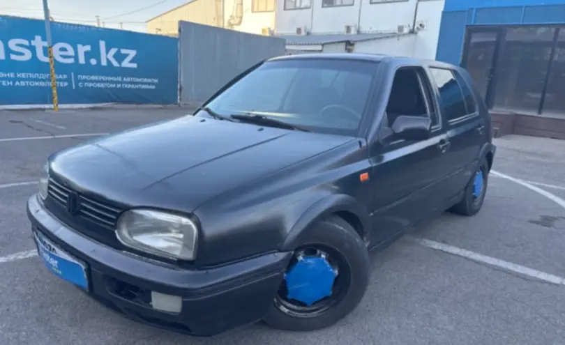 Volkswagen Golf 1993 года за 300 000 тг. в Алматы