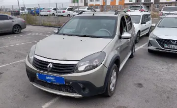 Renault Sandero 2013 года за 3 190 000 тг. в Астана фото 1