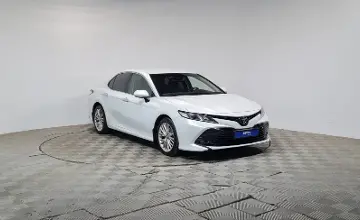 Toyota Camry 2018 года за 10 500 000 тг. в Алматы фото 3