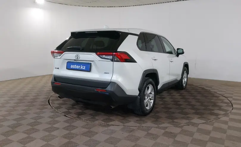 Toyota RAV4 2019 года за 12 990 000 тг. в Шымкент фото 5