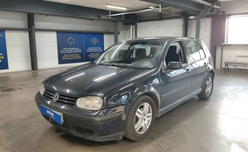 Volkswagen Golf 2001 года за 1 990 000 тг. в Астана