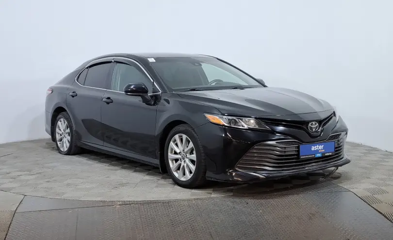 Toyota Camry 2020 года за 9 790 000 тг. в Астана фото 3