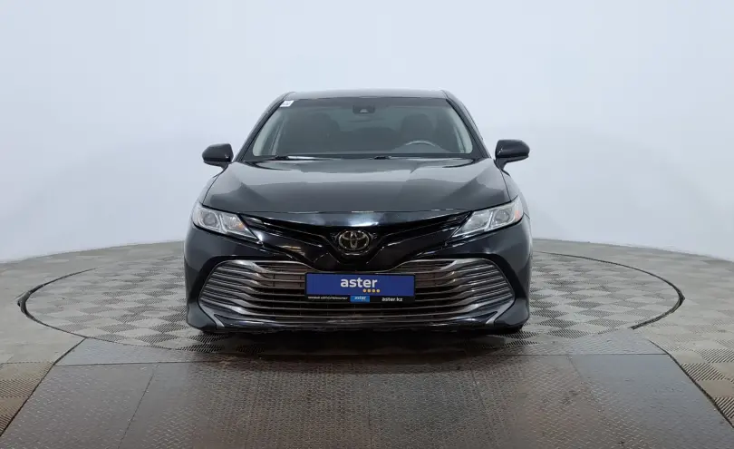 Toyota Camry 2020 года за 9 790 000 тг. в Астана фото 2
