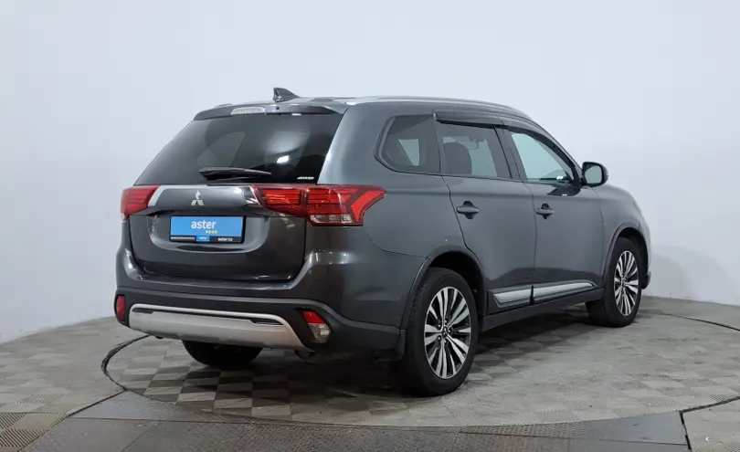 Mitsubishi Outlander 2019 года за 8 000 000 тг. в Астана фото 5
