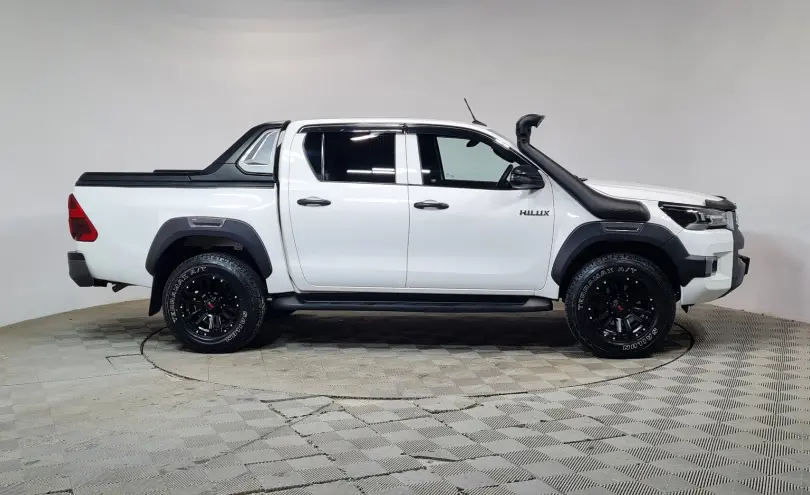 Toyota Hilux 2019 года за 16 590 000 тг. в Алматы фото 4
