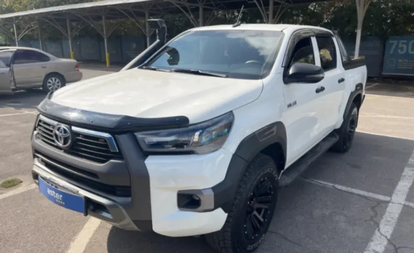Toyota Hilux 2019 года за 16 590 000 тг. в Алматы