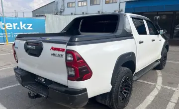 Toyota Hilux 2019 года за 16 590 000 тг. в Алматы фото 3