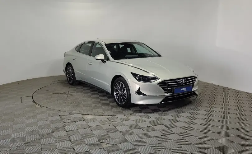 Hyundai Sonata 2022 года за 12 750 000 тг. в Алматы фото 3