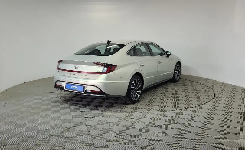 Hyundai Sonata 2022 года за 12 750 000 тг. в Алматы фото 5