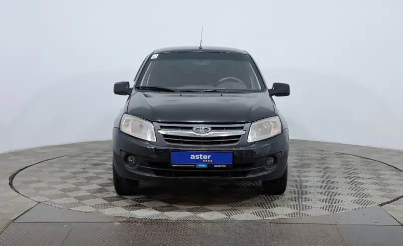 LADA (ВАЗ) Granta 2014 года за 1 390 000 тг. в Астана фото 2