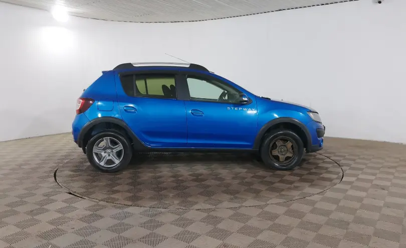 Renault Sandero 2016 года за 2 990 000 тг. в Шымкент фото 4