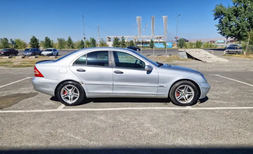 Mercedes-Benz C-Класс 2000 года за 1 990 000 тг. в Талдыкорган фото 4