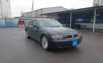 BMW 7 серии 2004 года за 2 990 000 тг. в Шымкент фото 2