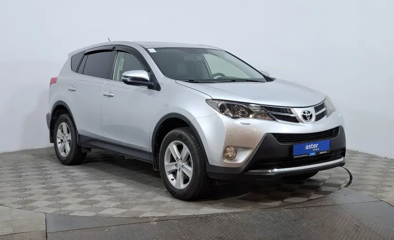 Toyota RAV4 2014 года за 9 750 000 тг. в Астана фото 3