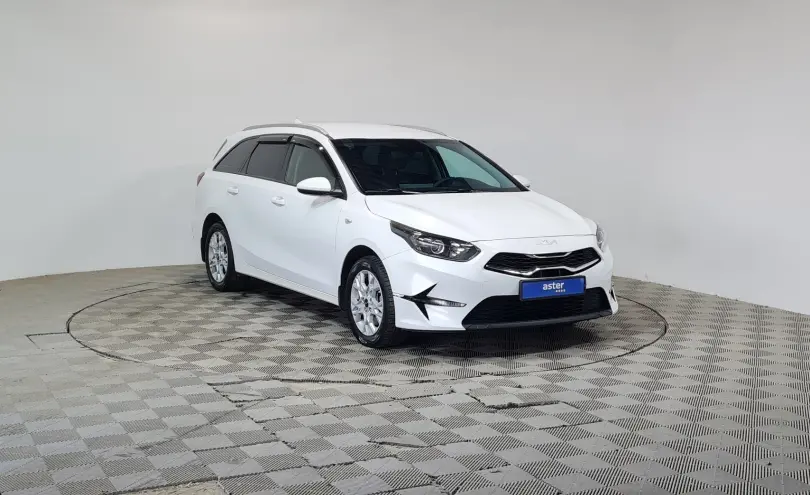 Kia Ceed SW 2024 года за 8 250 000 тг. в Алматы фото 3