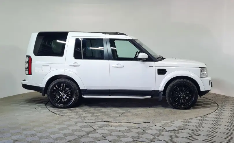 Land Rover Discovery 2015 года за 15 750 000 тг. в Алматы фото 4