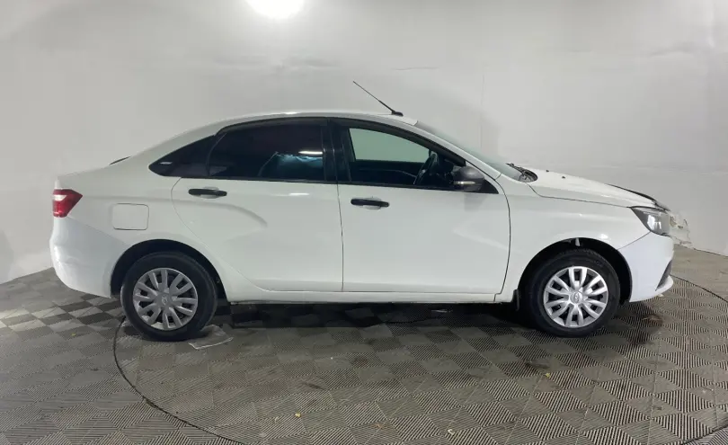 LADA (ВАЗ) Vesta 2018 года за 3 990 000 тг. в Павлодар фото 4