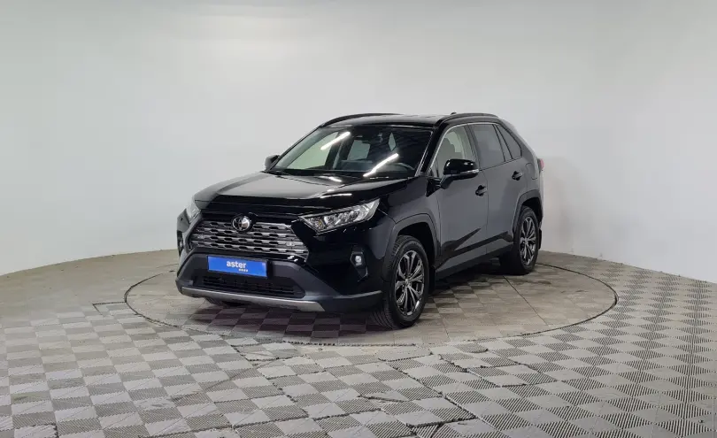Toyota RAV4 2022 года за 15 690 000 тг. в Алматы фото 1