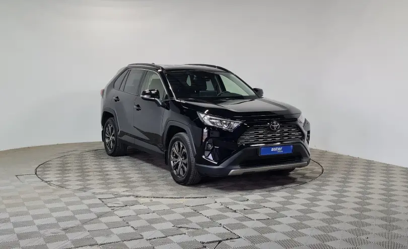 Toyota RAV4 2022 года за 15 690 000 тг. в Алматы фото 3