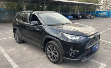 Toyota RAV4 2022 года за 15 690 000 тг. в Алматы фото 2