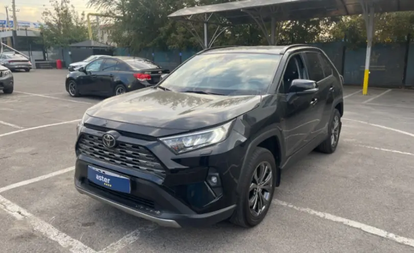 Toyota RAV4 2022 года за 15 690 000 тг. в Алматы