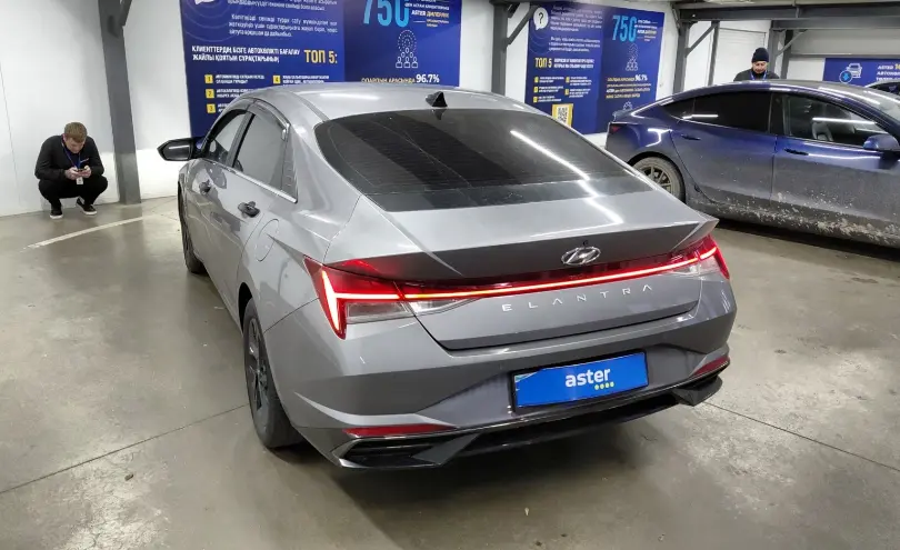 Hyundai Elantra 2021 года за 7 490 000 тг. в Астана фото 4