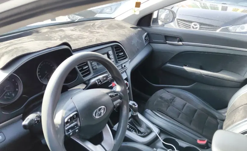 Hyundai Elantra 2019 года за 7 590 000 тг. в Астана фото 5