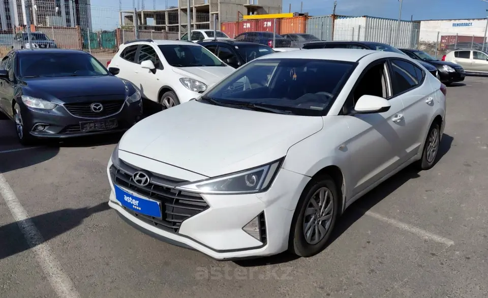 2019 Hyundai Elantra