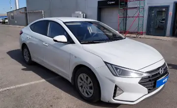 Hyundai Elantra 2019 года за 7 590 000 тг. в Астана фото 2