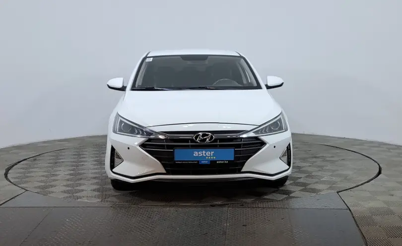 Hyundai Elantra 2019 года за 7 590 000 тг. в Астана фото 2