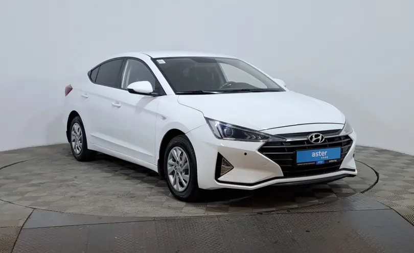 Hyundai Elantra 2019 года за 7 590 000 тг. в Астана фото 3