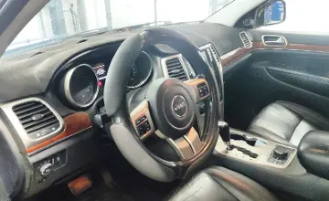 Jeep Grand Cherokee 2011 года за 9 500 000 тг. в Астана фото 5