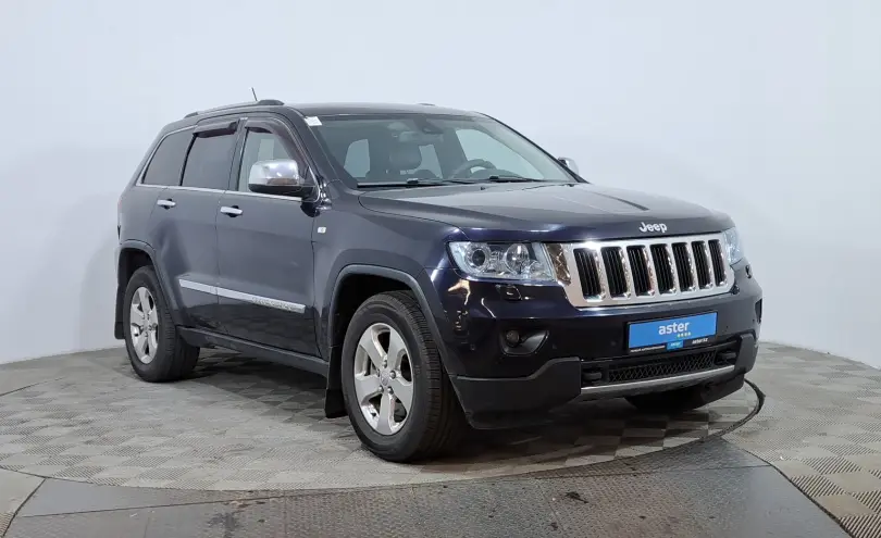 Jeep Grand Cherokee 2011 года за 9 500 000 тг. в Астана фото 3
