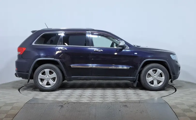 Jeep Grand Cherokee 2011 года за 9 500 000 тг. в Астана фото 4