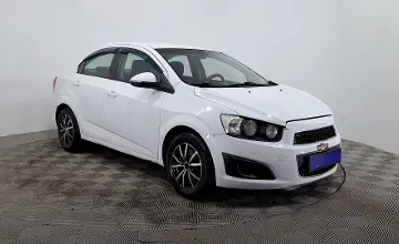 Chevrolet Aveo 2014 года за 2 390 000 тг. в Астана фото 3