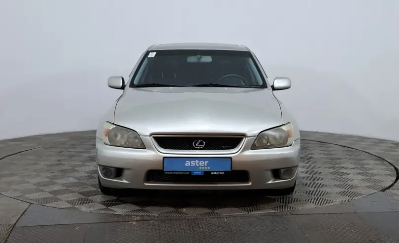 Lexus IS 2004 года за 3 590 000 тг. в Астана фото 2