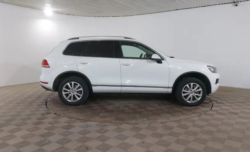 Volkswagen Touareg 2014 года за 11 990 000 тг. в Шымкент фото 4